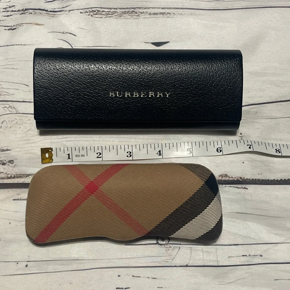 Burberry Black Glasses Case/Tan Plaid Cloth Glasses case Preowned